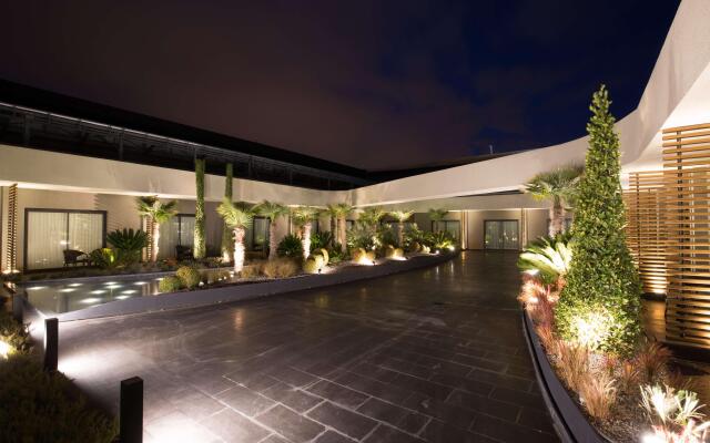 DoubleTree by Hilton Hotel Izmir Airport