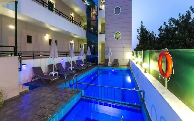 Kalamaki Property Manos Palace