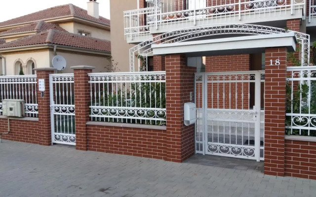 Single Suite Apartment
