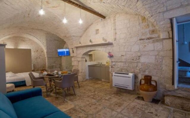 Dama Bianca Boutique Hotel Ostu