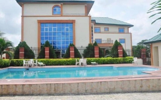 Mangel Hotel and Suites