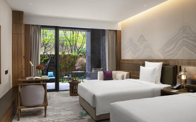 Pullman Yuxi Falcon