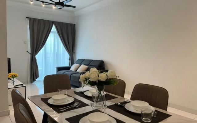 JB Staycation next to Paradigm Mall JB