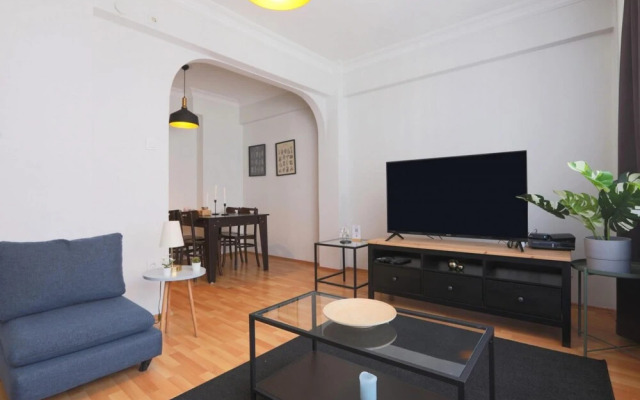 Stylish and Convenient Apartment in Sisli