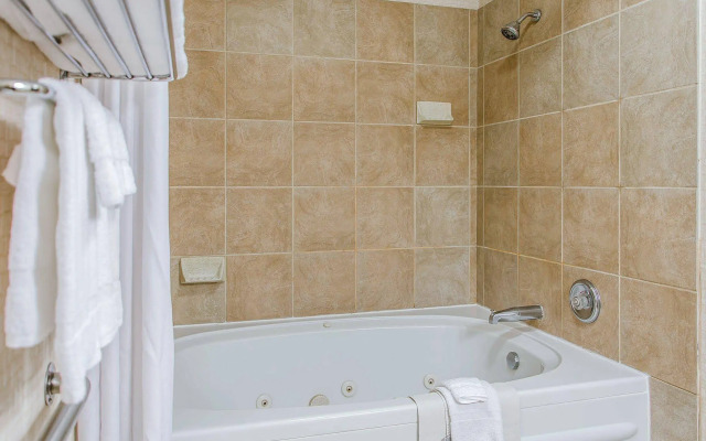 Quality Inn & Suites