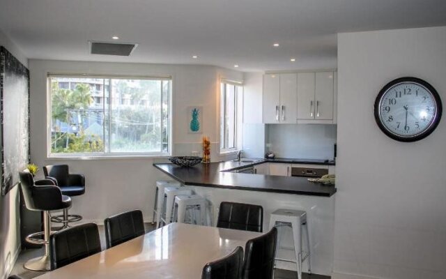 Surfers Beach Holiday Apartments