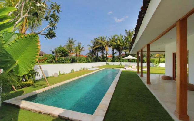 Love Is Simple Bali