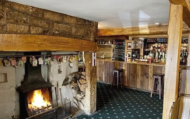 The Hollow Bottom - B&B