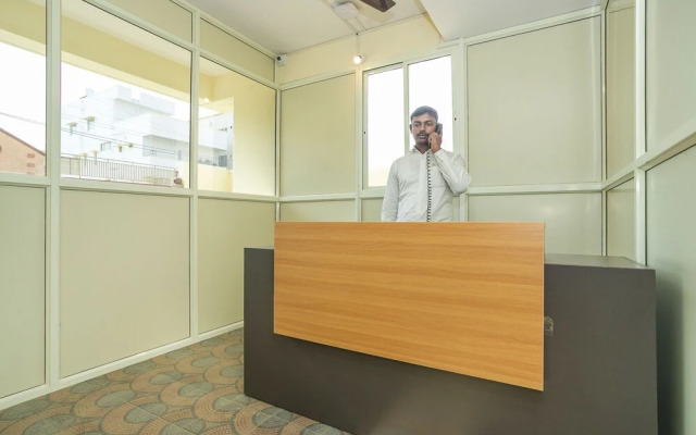 Oyo Flagship 30074 Electronic City