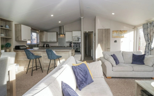 The Three Bears Lodge, Coniston Drive 11