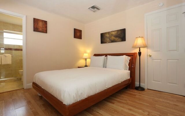 Lauderdale Villas, Suites by the Sea