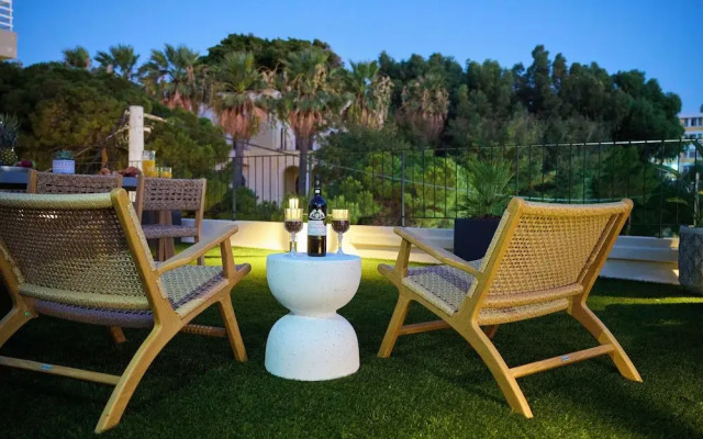 Monarco Executive Rooms