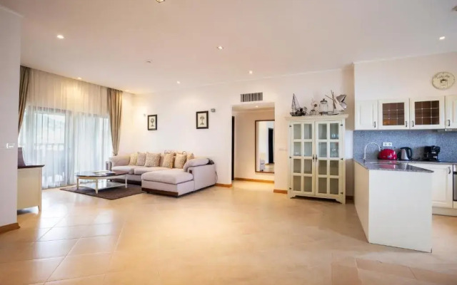 Thracian Cliffs Owners Apartments