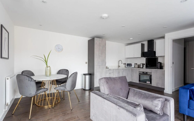 Modern & Stylish 2 Bed York Apartment
