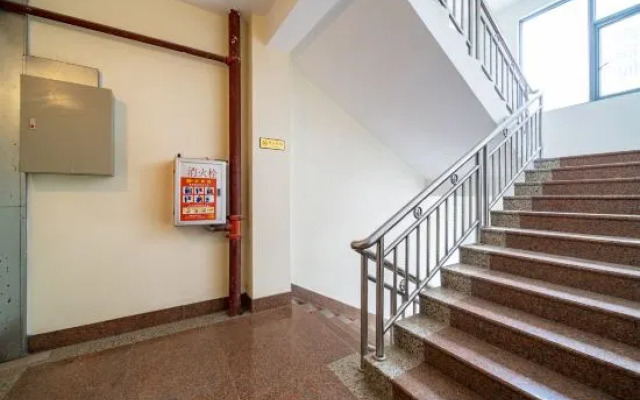 Cenxi Yuanfeng Hotel (Tanhua Bus Station)