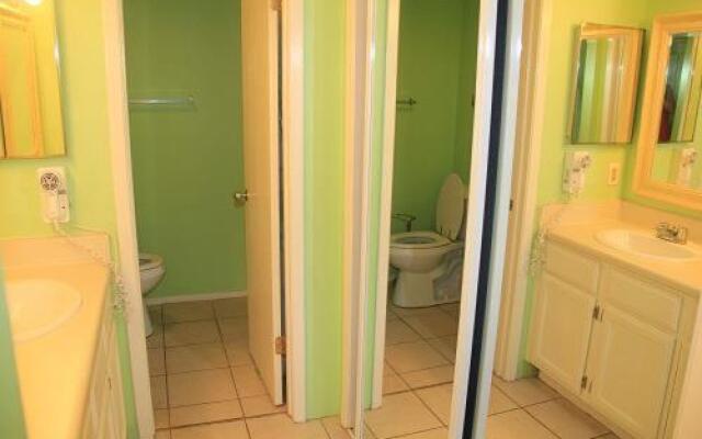 Sugar Beach 328 by RedAwning