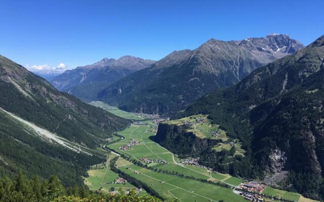 Hotel Burgstein - alpin & lifestyle