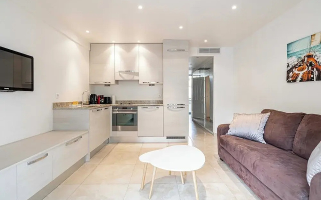 Modern Apartment a/c 1br-4p - With Balcony