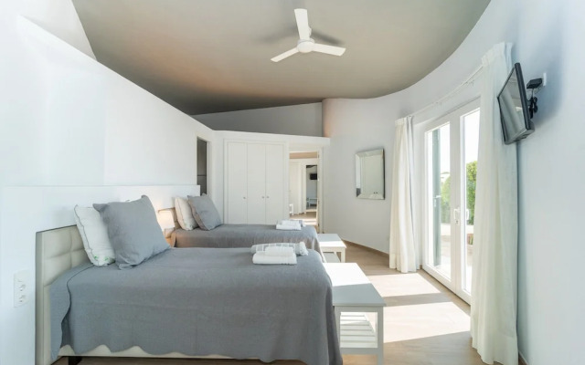 Villa Gaudina - Villa With Private Pool. Free Wifi