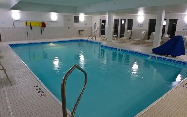 Holiday Inn Express & Suites Monroe by IHG