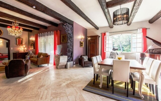 Le Mas de Roque Grise