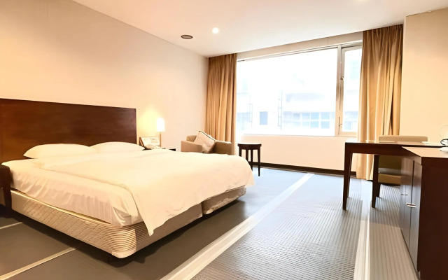 Champion Hotel (Quarantine Hotel)