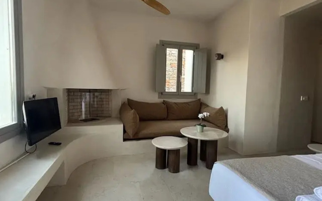 Pentanemi Folegandros