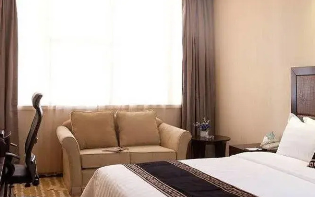 Shenzhen Douhui Fashion Hotel