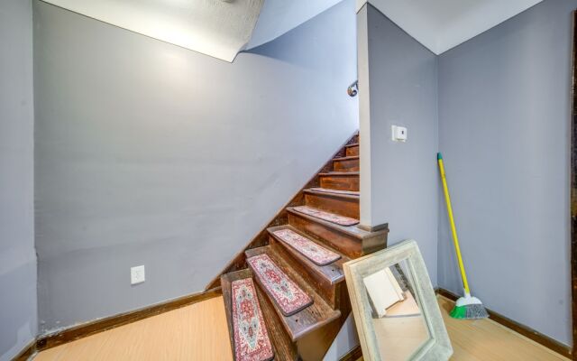 University Heights Home Near Downtown Cleveland!