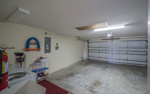 Limestone Avenue 1264 by White Pelican VR