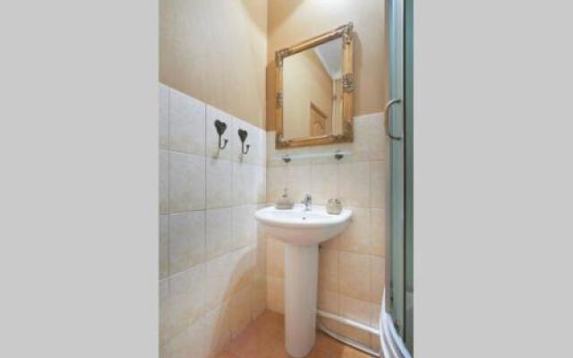 Old Town Apartment