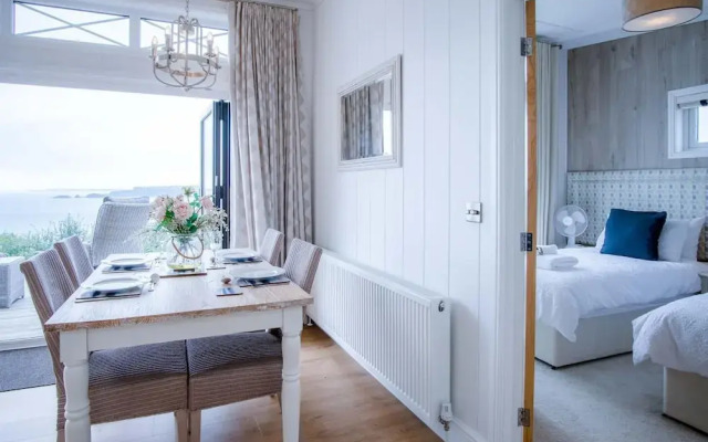Shearwater 30 - 2 Bedroom Lodge - Summerhill