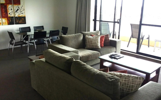Kirribilli Riverfront Apartments