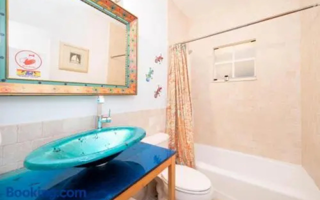 Great Escape-4BR by Grand Cayman Villas & Condos