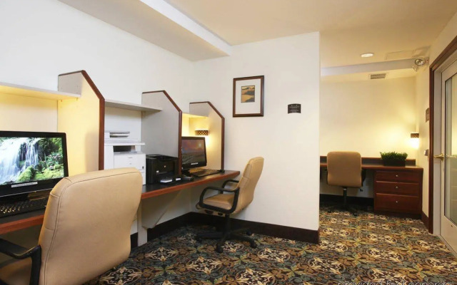 Staybridge Suites North Brunswick by IHG