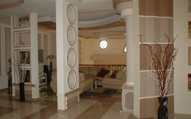 Ho Phong Hotel