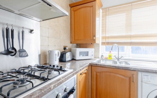 Well Located 2BD Flat 20 Mins to Tower Bridge!