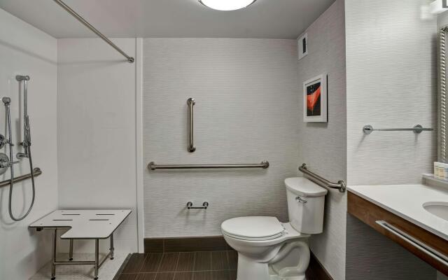 Hampton Inn Norfolk-Naval Base