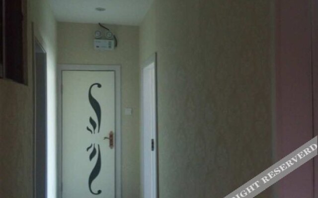 Shanghai Xingui Home Hotel (Qingpu Xincheng Subway Station)