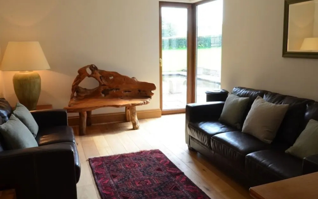 Llwyn Helyg Country House