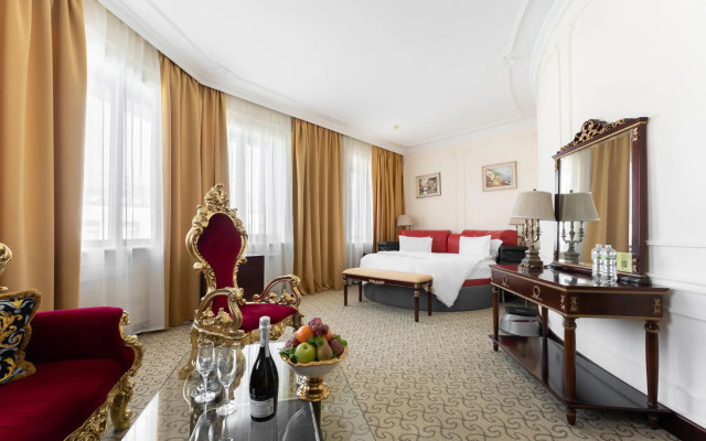 Голден Румс Москва