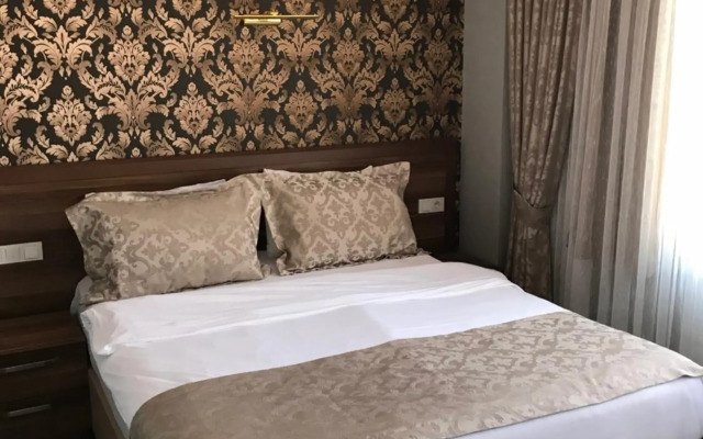 Senturkler Suite