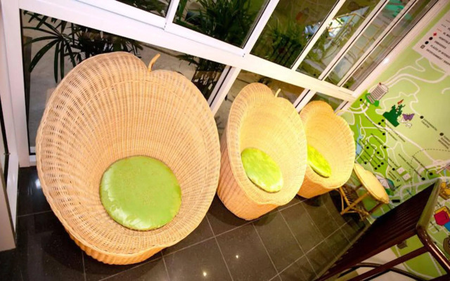 Apple Hotel