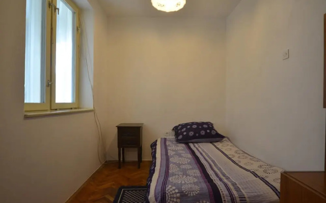 Tina - Two Bedroom Apartment