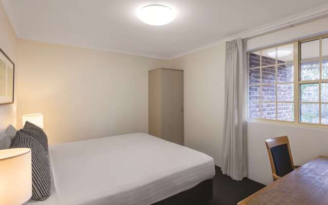 Adina Serviced Apartments Canberra Kingston