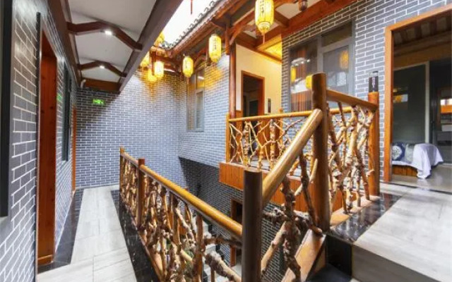 Furong Town Shuiyunge Homestay