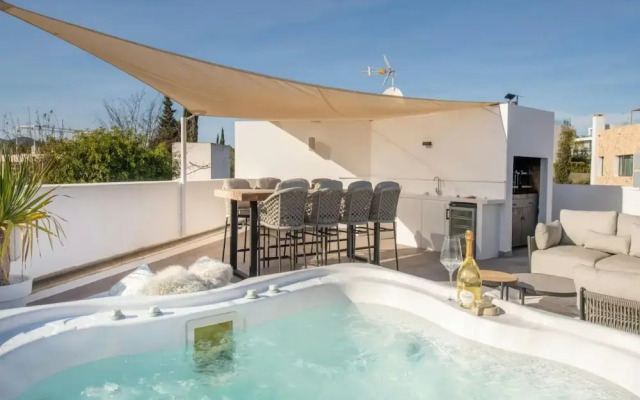 Villa in Carrer del Kiwi