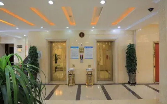 Mystic Lake Grand Hotel