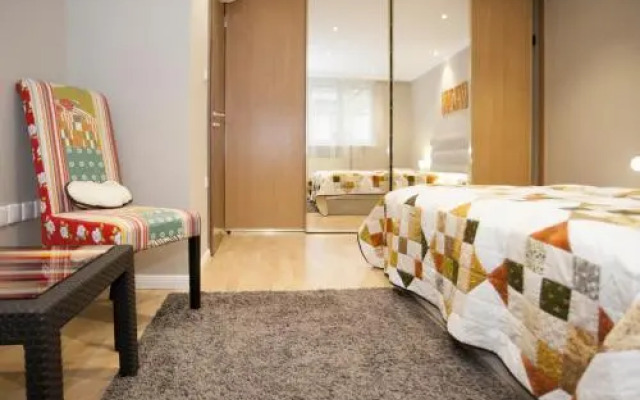 d.Five Riverside Deluxe Apartment