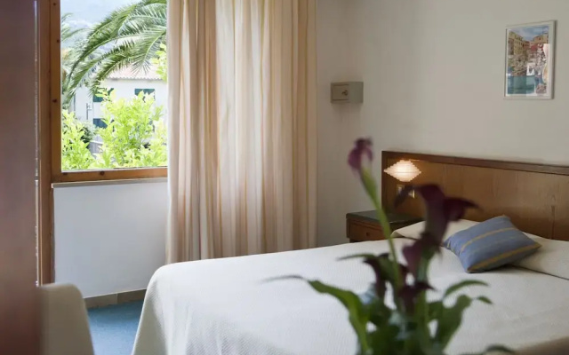 Hotel Marinella